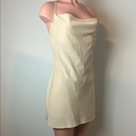 Le Lis Collection Mini Dress Ivory Tie Strap Medium L New - Picture 3 of 14